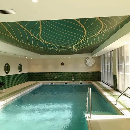 Aparthotel Domitys L'alliacee - Services Seniors Achères