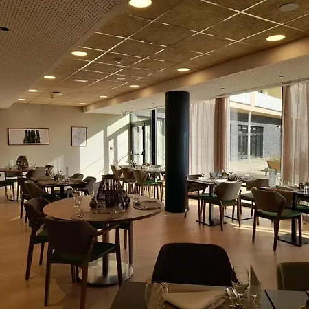 Aparthotel Domitys L'alliacee - Services Seniors