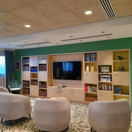 Domitys L'alliacee - Services Seniors Aparthotel