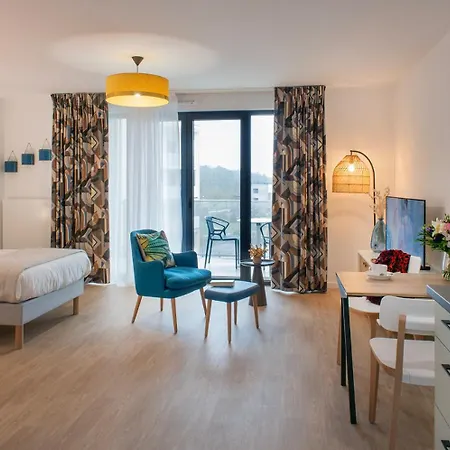 Aparthotel Domitys L'alliacee - Services Seniors 4*